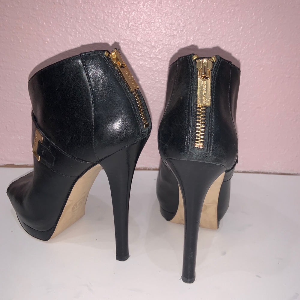 Black peep-toe booties - Picture 3 of 4